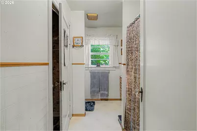 895 Elma Ave SE, Salem, OR 97317 - Photo 11