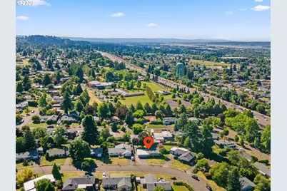 2637 NE 138th Pl, Portland, OR 97230 - Photo 43