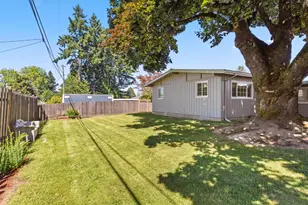 2637 NE 138th Pl, Portland, OR 97230 - Photo 37