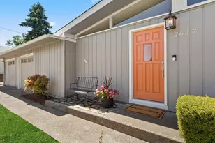 2637 NE 138th Pl, Portland, OR 97230 - Photo 3
