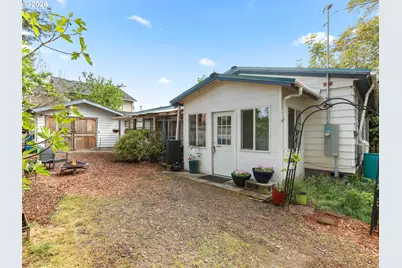 7355 SE Frances St, Hillsboro, OR 97123 - Photo 3