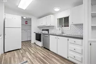 18485 SW Pacific Dr, Tualatin, OR 97062 - Photo 15