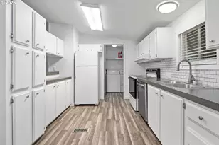 18485 SW Pacific Dr, Tualatin, OR 97062 - Photo 13