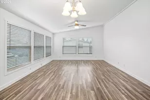 18485 SW Pacific Dr, Tualatin, OR 97062 - Photo 7