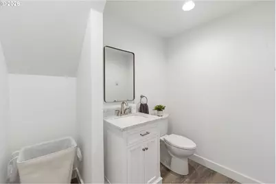 950 Exchange St, North Bend, OR 97459 - Photo 31