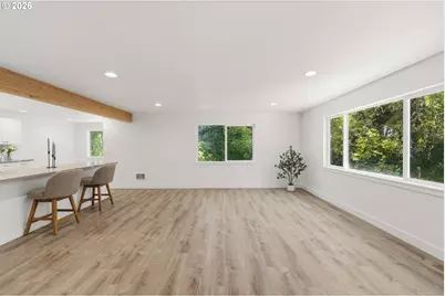 950 Exchange St, North Bend, OR 97459 - Photo 15