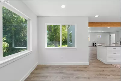 950 Exchange St, North Bend, OR 97459 - Photo 23