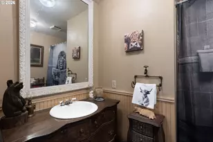 415 W D St, Rainier, OR 97048 - Photo 17