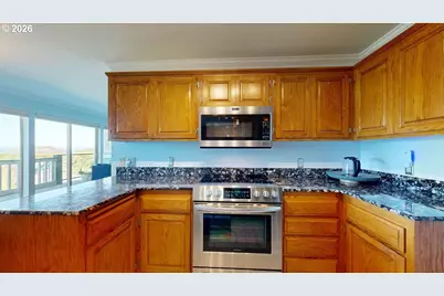 1303 Moore St #102, Brookings, OR 97415 - Photo 17