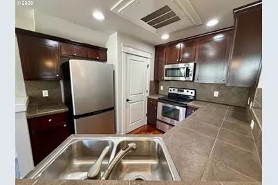3810 Summerlinn Dr, West Linn, OR 97068 - Photo 11