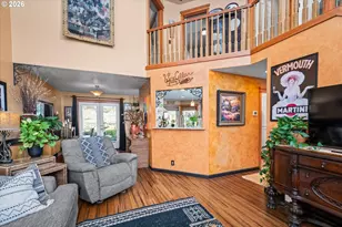 2309 35th St, Springfield, OR 97477 - Photo 7