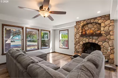 103 W Humphrey St, Yacolt, WA 98675 - Photo 7
