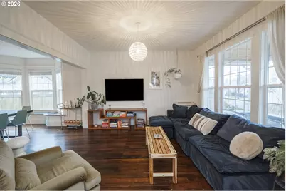 2912 N Farragut St, Portland, OR 97217 - Photo 7