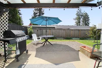 385 S Cherry Dr, Cornelius, OR 97113 - Photo 15
