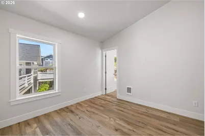 2528 SW Coral Ave, Lincoln City, OR 97367 - Photo 35