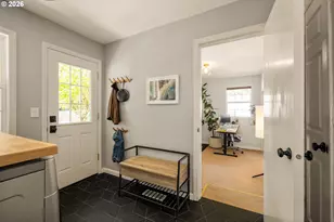 4629 SW Carson St, Portland, OR 97219 - Photo 17