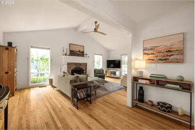 4629 SW Carson St, Portland, OR 97219 - Photo 7