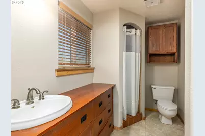 17118 SE Bush St, Portland, OR 97236 - Photo 25