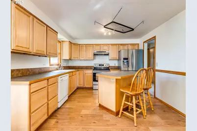 17118 SE Bush St, Portland, OR 97236 - Photo 17