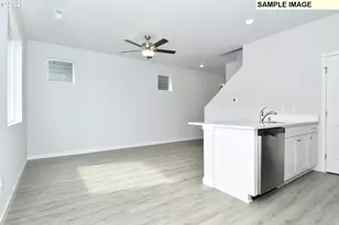 753 NE 13th St, Battle Ground, WA 98604 - Photo 3