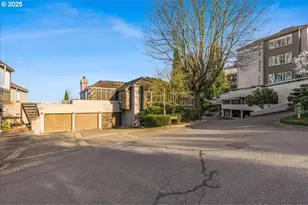 724 NW Westover Cir, Portland, OR 97210 - Photo 21