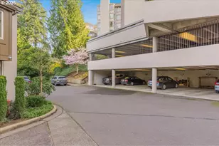 724 NW Westover Cir, Portland, OR 97210 - Photo 25