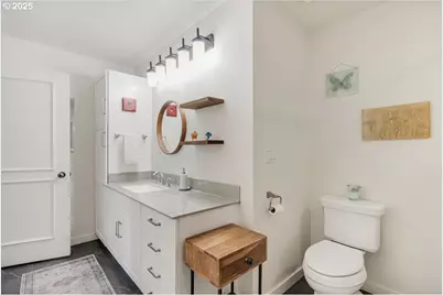 724 NW Westover Cir, Portland, OR 97210 - Photo 19