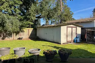 315 Heritage Ave, Eugene, OR 97404 - Photo 5