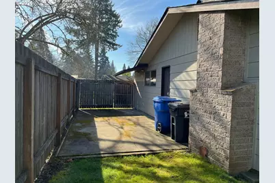 315 Heritage Ave, Eugene, OR 97404 - Photo 3