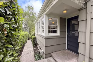 8109 SW 6th Ave, Portland, OR 97219 - Photo 41
