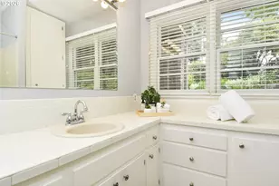 8109 SW 6th Ave, Portland, OR 97219 - Photo 17