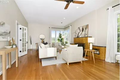8109 SW 6th Ave, Portland, OR 97219 - Photo 3