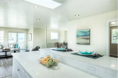 563/565 SW 4th St, Newport, OR 97365 - Photo 11