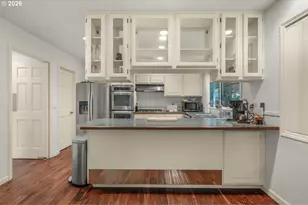 2618 Orchard Hill Pl, Lake Oswego, OR 97035 - Photo 9