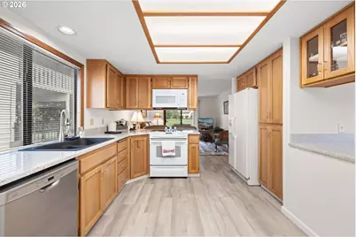 15724 NE Knott St, Portland, OR 97230 - Photo 15