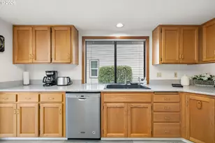 15724 NE Knott St, Portland, OR 97230 - Photo 19