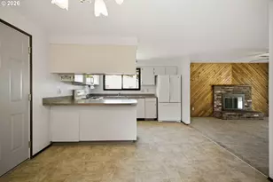 1091 NE Sunrise Ln, Hillsboro, OR 97124 - Photo 9