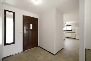 1091 NE Sunrise Ln, Hillsboro, OR 97124 - Photo 5