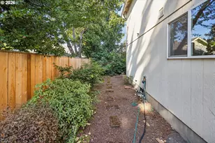 6318 NE Hassalo St, Portland, OR 97213 - Photo 35