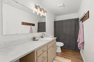 708 Eaton Ct, Castle Rock, WA 98611 - Photo 19