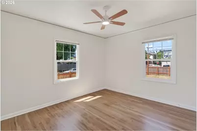 6907 N Maryland Ave, Portland, OR 97217 - Photo 17