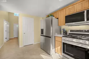 10909 NE 24th Ave, Vancouver, WA 98686 - Photo 9