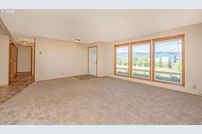 91404 N Coburg Rd, Eugene, OR 97408 - Photo 5
