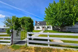 633 SE Hillcrest Rd, John Day, OR 97845 - Photo 1