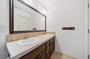 9975 SW Ledgestone Ct, Beaverton, OR 97007 - Photo 35