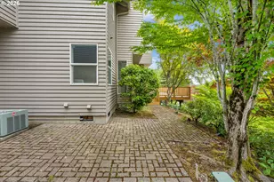 9595 NW Maring Dr, Portland, OR 97229 - Photo 39