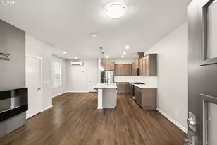 8032 SE Butternut Creek Pkwy, Hillsboro, OR 97123 - Photo 3