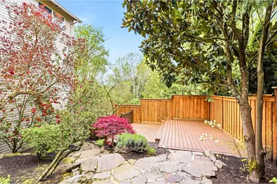 12083 NW Blackhawk Dr, Portland, OR 97229 - Photo 33