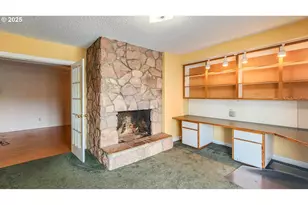 1929 NW Lynwood St, Roseburg, OR 97471 - Photo 23