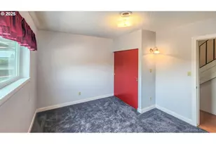 1929 NW Lynwood St, Roseburg, OR 97471 - Photo 25